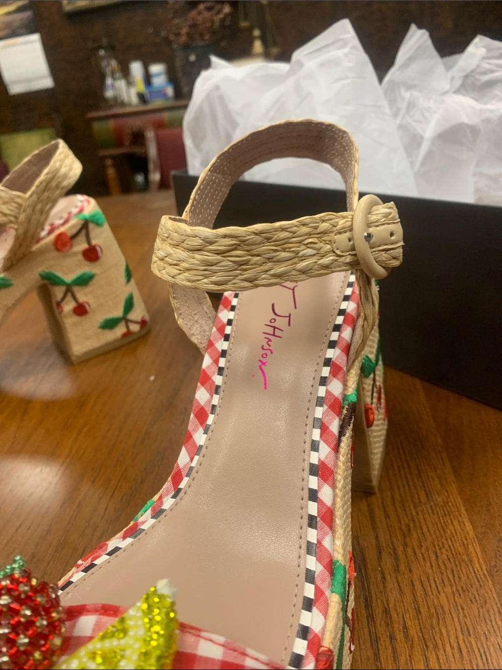 Sandals - Picture 4 of 6